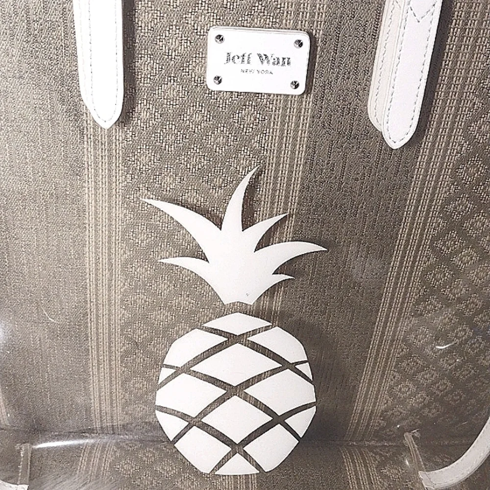 Jeff Wan 🍍Clear Pineapple Bazar Tote - Picture 2 of 16